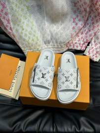 Picture of Louis Vuitton Slippers _SKULVsz38-45jyh0546821